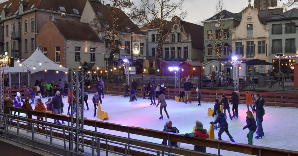 Les patinoires de Noël 2022 - Patinoire éphémère, luge // Loire