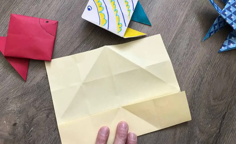 pliage origami poisson